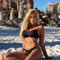 Шлюха Оксана 36200