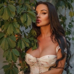 Шлюха Виолетта 38119