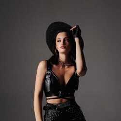 Шлюха Кира 35041