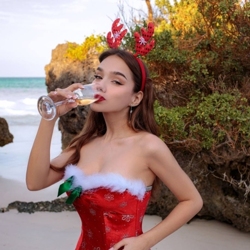 Шлюха Агата 39300