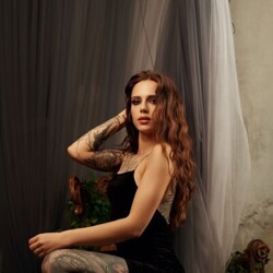 Шлюха Аврора 40510